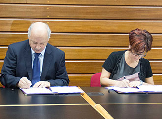 University of Malta and Aġenzija Żgħażagħ formalise collaboration