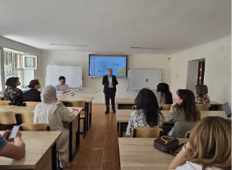 During his visit, he gave lectures on Translation Technology and Literary Translation and had meetings with academics of this University